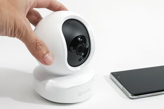Camera giám sát Ezviz TY1 thiết kế sang trọng